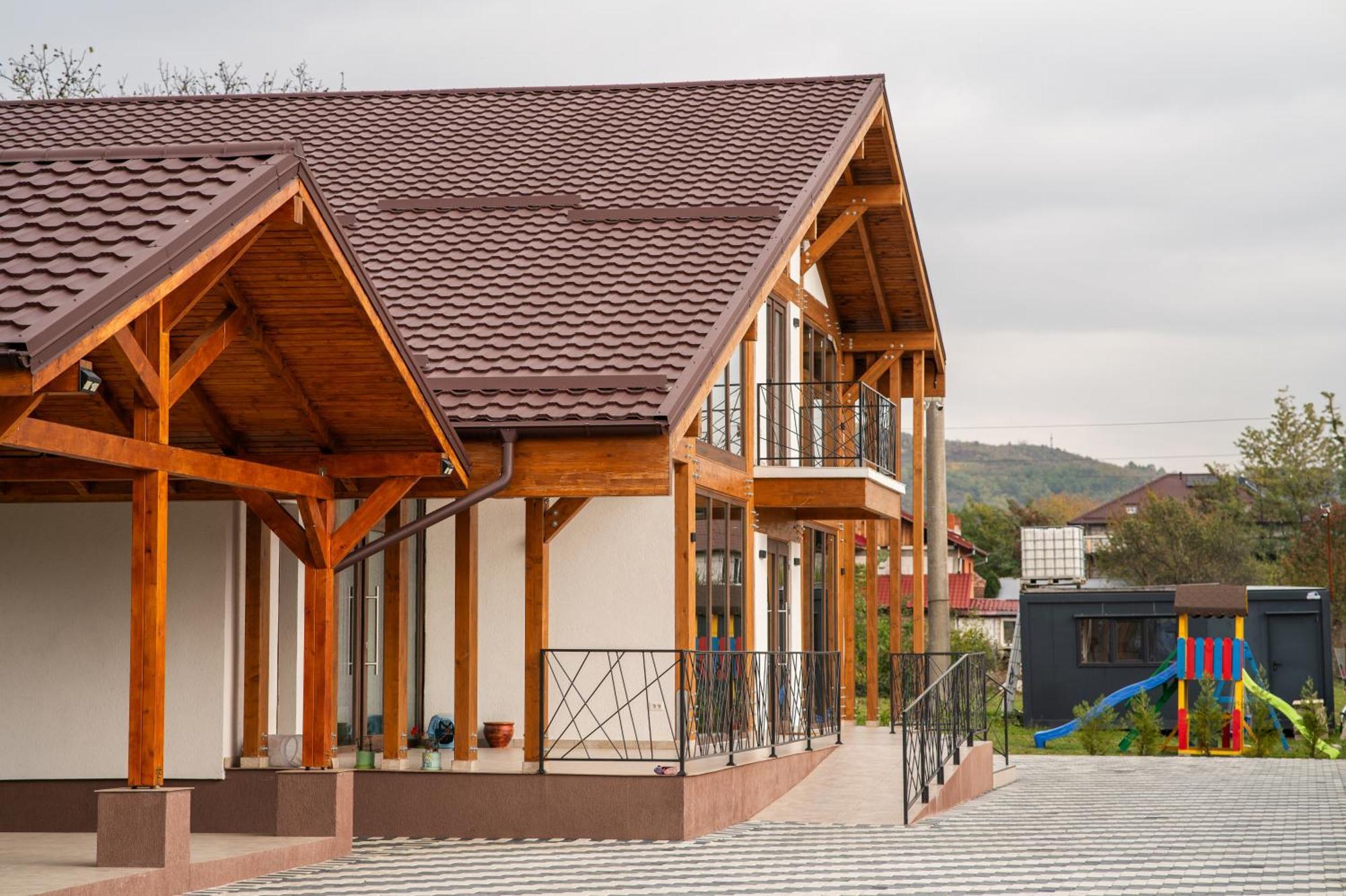 Pensiunea Subcarpati Calimanesti Exterior photo