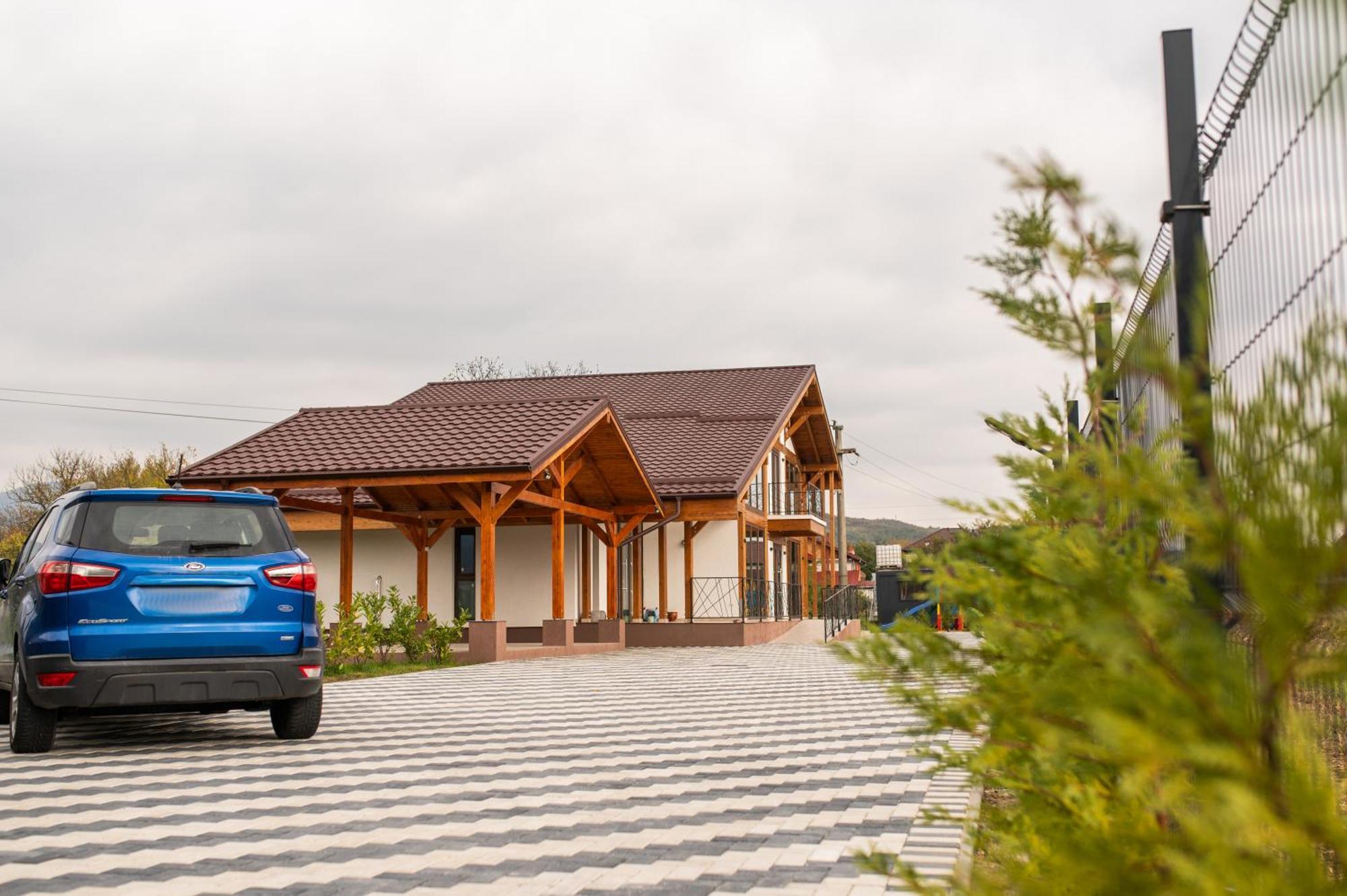 Pensiunea Subcarpati Calimanesti Exterior photo
